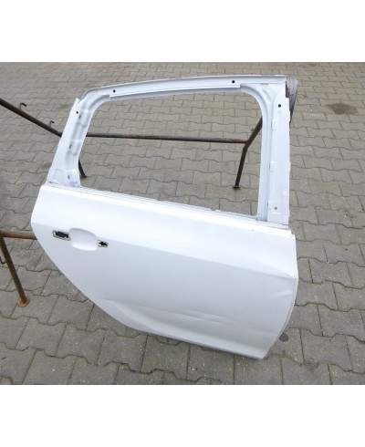 Opel Astra J Drzwi Prawy Tył 13285611