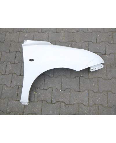 Suzuki Baleno Błotnik Prawy Przód 57611m68p3