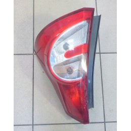 Dacia Sandero Lampa Tył...
