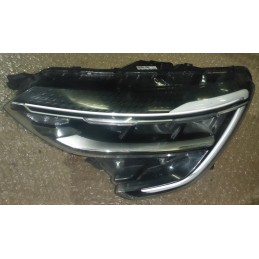 Renault Arkana Reflektor...