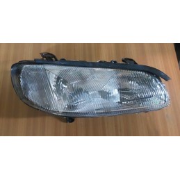 Opel Omega Reflektor Prawy...