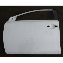 Toyota Auris Drzwi Przód Lewe