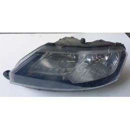 Skoda Rapid Reflektor Prawy...