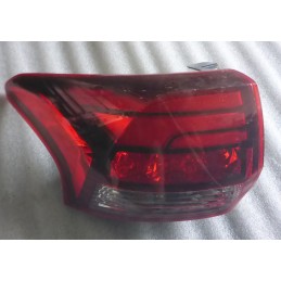 Mitsubishi Outlander Lampa...