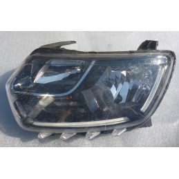 Dacia Duster Reflektor Lewy...