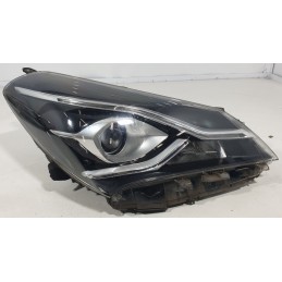 Toyota Yaris Reflektor...