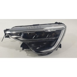 Renault Arkana Reflektor...