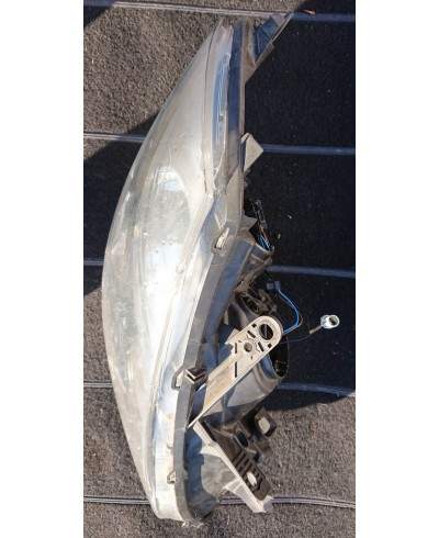 Renault Clio III Reflektor Prawy 260107056R