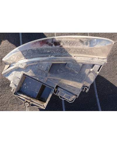Audi A4 B6 Reflektor Prawy 8E0941004F