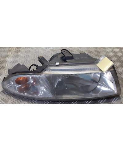 Mitsubishi Carisma Reflektor Prawy