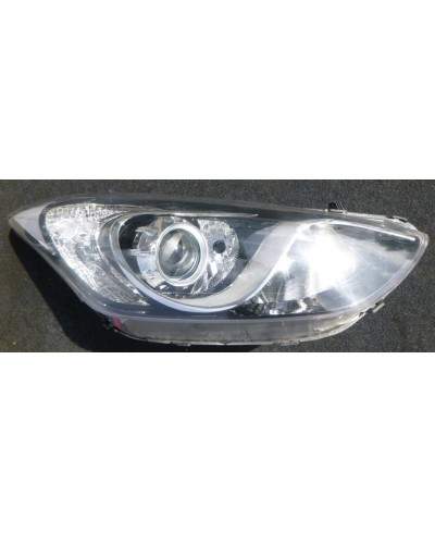 Hyundai I30 Reflektor Prawy 92102-A6000