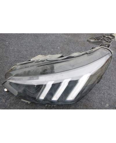 Peugeot 208 II Reflektor Lewy 9823194180