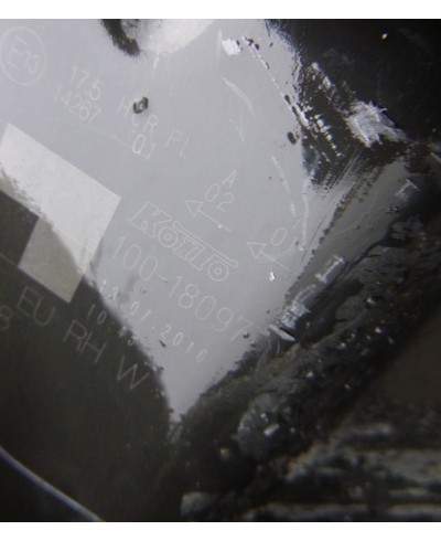 Suzuki Vitara Reflektor Prawy 10018097