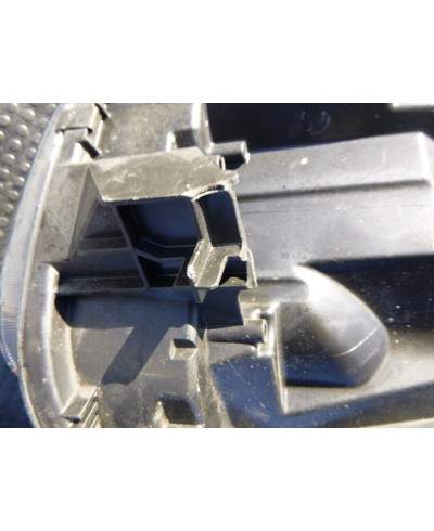 Dacia Duster Reflektor Prawy 260101133r