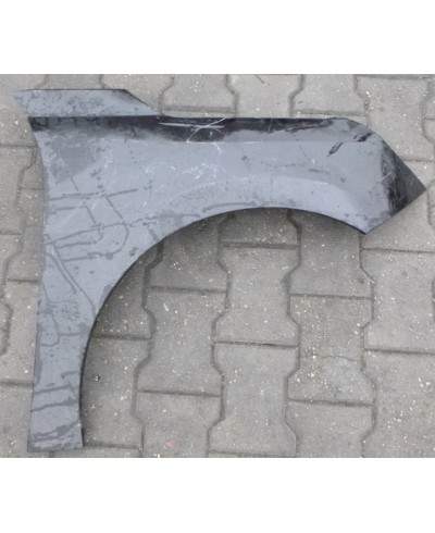 Opel Corsa F Błotnik Przód Prawy 9829283180