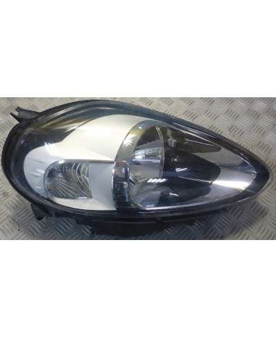 Fiat Grande Punto Reflektor Prawy 89102045DX
