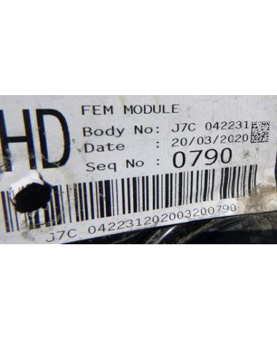 Kia Xceed Pas Przedni 64101j7500