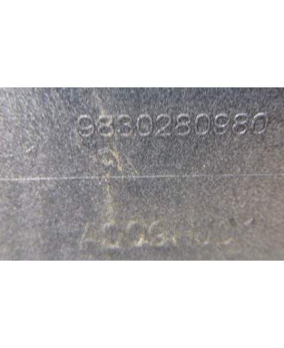 Opel Corsa F Zderzak Przód 9830280980