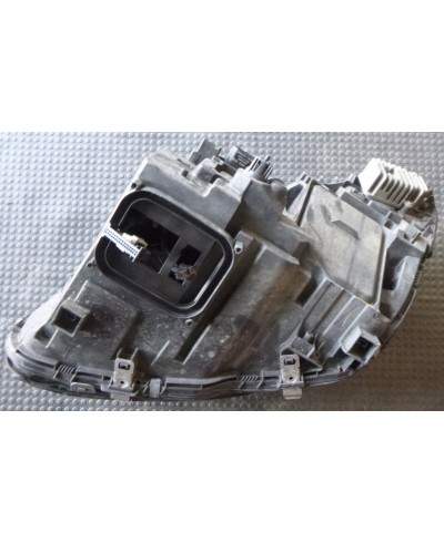 Mercedes C W205 Reflektor Prawy a2059062604