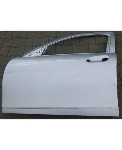 Mercedes C W204 Drzwi Przód Lewe a2047220110
