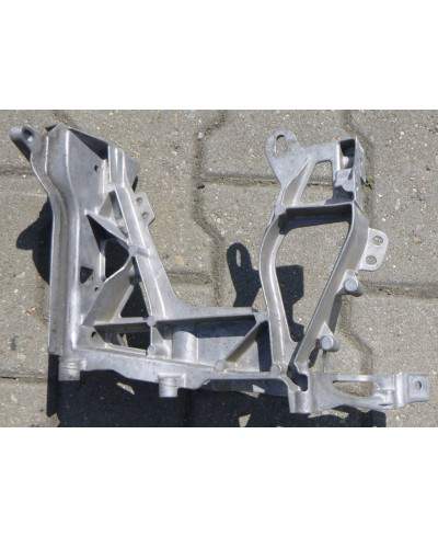 Mercedes C W205 Wspornik a2056221600