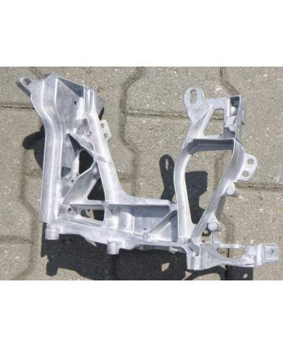 Mercedes C W205 Wspornik a2056221600