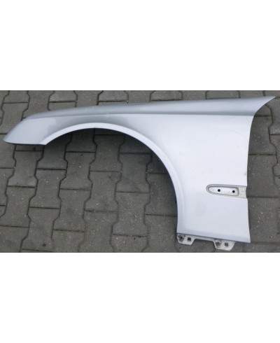 Mercedes E-klasa W211 Błotnik Lewy Przód A2118801318